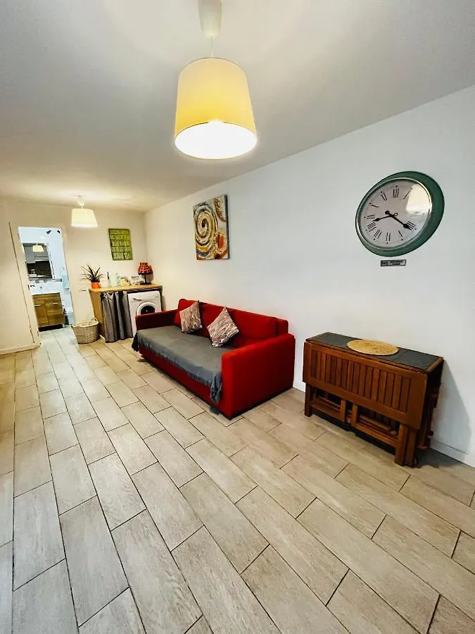 Cozy Apartment In Centric Area At Caleta De Fuste With Air Conditioner